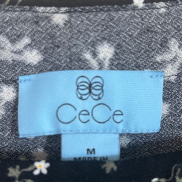Cece  Floral Square neck puff sleeve top in rich black - Picture 1 of 3